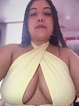 Snapshot of cami_ortiz__ chatting on February 18, 2025, 9:09 pm cami ortiz   online show from February 18, 2025, 9:09 pm