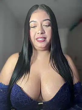 Snapshot of cami_ortiz__ chatting on March 6, 2025, 3:13 am cami ortiz   online show from March 6, 2025, 3:13 am