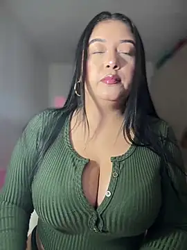 Snapshot of cami_ortiz__ chatting on March 17, 2025, 3:14 am cami ortiz   online show from March 17, 2025, 3:14 am