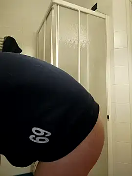 Snapshot of woww791 chatting on December 27, 2024, 6:53 pm woww791 online show from December 27, 2024, 6:53 pm