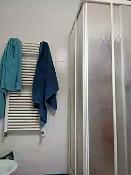 Snapshot of woww791 chatting on January 10, 2025, 7:21 pm woww791 online show from January 10, 2025, 7:21 pm