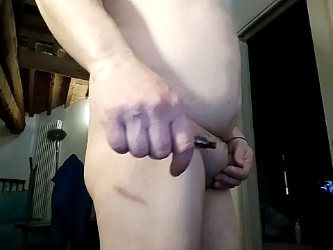 Snapshot of woww791 chatting on March 18, 2025, 12:38 am woww791 online show from March 18, 2025, 12:38 am