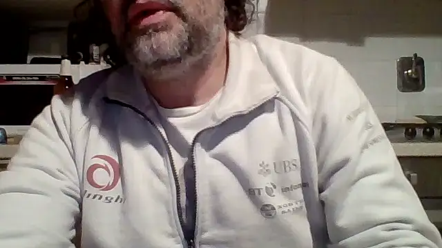 Snapshot of woww791 chatting on October 15, 2025, 3:56 pm woww791 online show from October 15, 2025, 3:56 pm