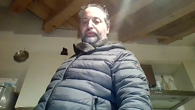 woww791 online show from December 5, 2025, 7:43 pm