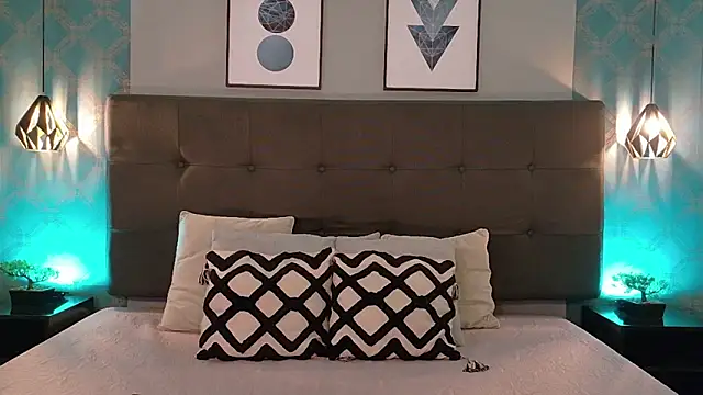 Madisonsmiith online show from March 6, 2025, 9:53 pm