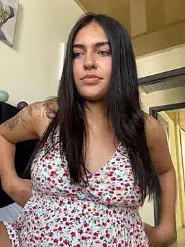 DaphneUwu online show from January 12, 2025, 4:08 pm