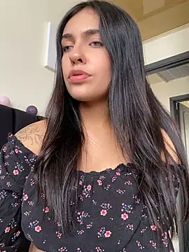 DaphneUwu online show from February 16, 2025, 7:05 pm