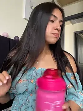 DaphneUwu online show from March 9, 2025, 6:11 pm