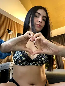 DaphneUwu online show from January 8, 2026, 12:24 am