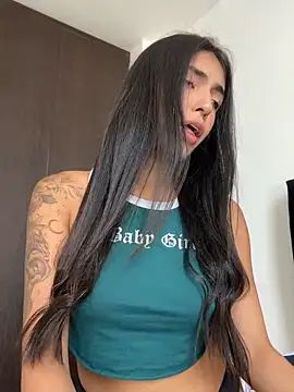 DaphneUwu online show from April 19, 2026, 2:49 pm