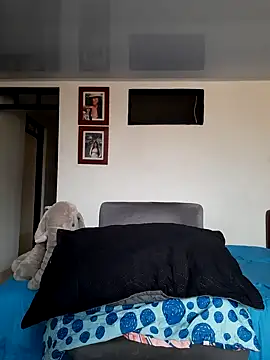 cosmicwind online show from January 4, 2025, 3:07 pm