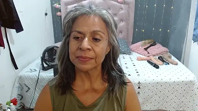 lalisha 96 online show from October 12, 2025, 4:33 am