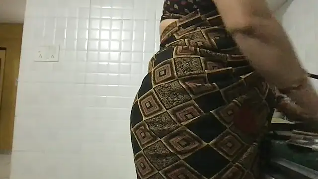 Riyasingh9 online show from January 11, 2025, 12:29 pm