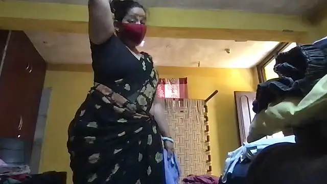 Riyasingh9 online show from April 18, 2026, 4:16 am