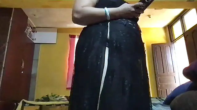 Riyasingh9 online show from April 23, 2026, 4:35 am