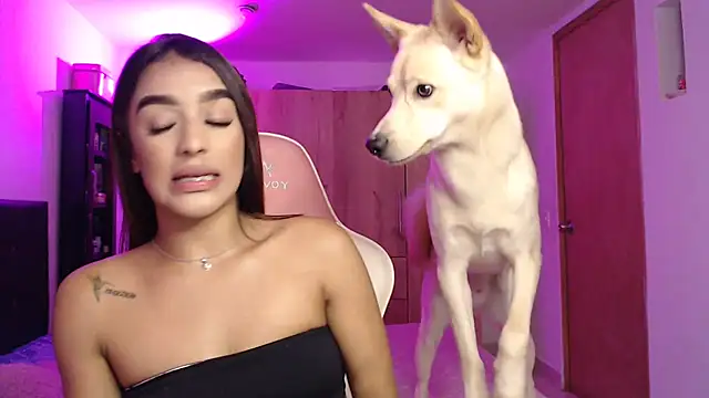 Snapshot of GiltRosebush chatting on January 23, 2025, 3:05 am GiltRosebush online show from January 23, 2025, 3:05 am