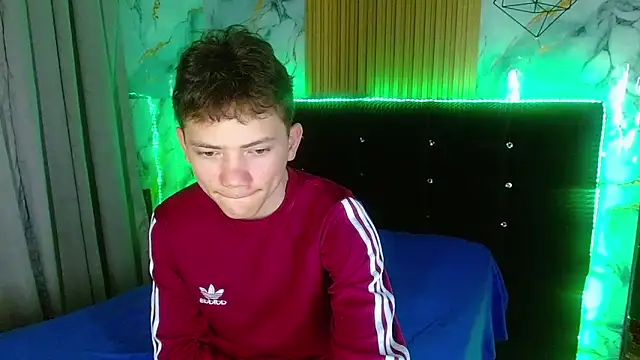 Snapshot of cruz_dante chatting on March 14, 2026, 8:03 pm cruz dante online show from March 14, 2026, 8:03 pm