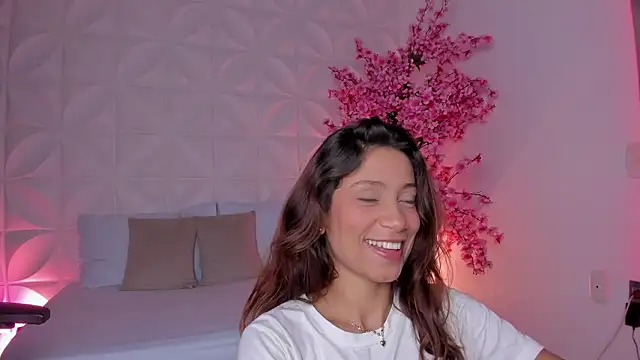 cora 22 online show from January 16, 2026, 1:04 pm