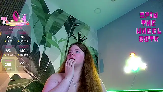 Snapshot of RubyValen chatting on September 10, 2025, 1:05 am RubyValen online show from September 10, 2025, 1:05 am