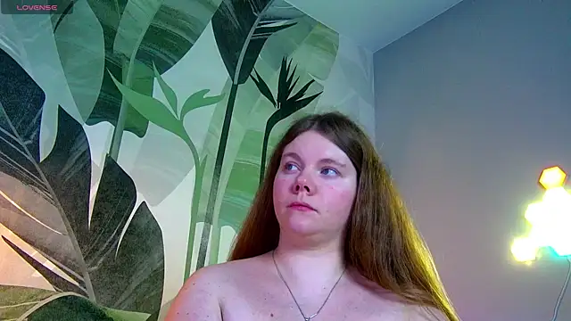 Snapshot of RubyValen chatting on September 15, 2025, 1:05 am RubyValen online show from September 15, 2025, 1:05 am