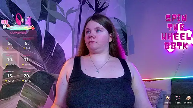 Snapshot of RubyValen chatting on October 10, 2025, 12:42 am RubyValen online show from October 10, 2025, 12:42 am