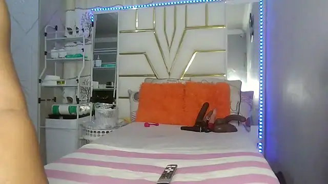 SexyyNana online show from April 5, 2026, 5:59 am