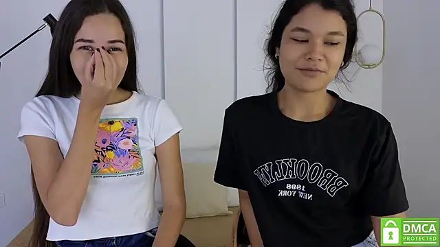 sexychanell 18 online show from September 22, 2025, 1:02 pm