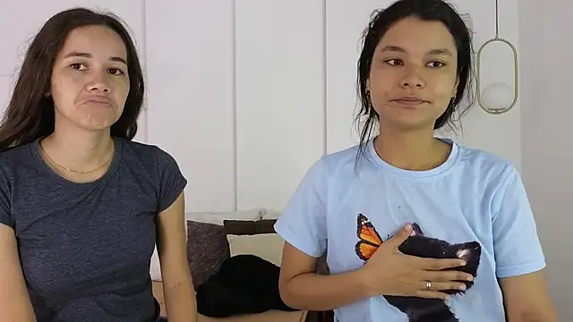 sexychanell 18 online show from October 26, 2025, 1:17 pm