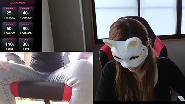 LuuLee0804 online show from December 13, 2024, 12:53 am