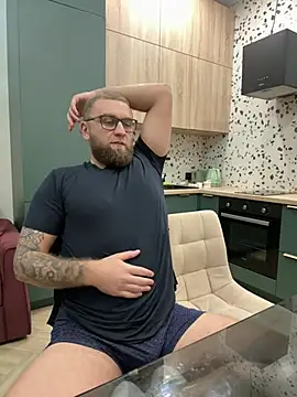 Bear bear  online show from February 27, 2025, 8:09 pm