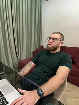 Bear bear  online show from March 6, 2025, 3:35 pm