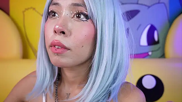 miss  maria online show from December 19, 2025, 7:10 pm