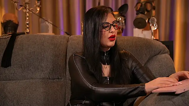 kelly kent online show from December 14, 2025, 10:36 pm