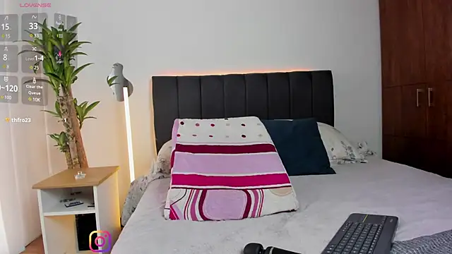 catimore online show from March 20, 2025, 2:42 pm