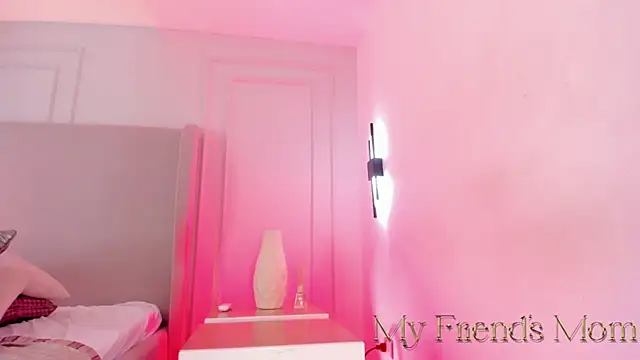 my friends mom online show from March 5, 2025, 2:34 pm