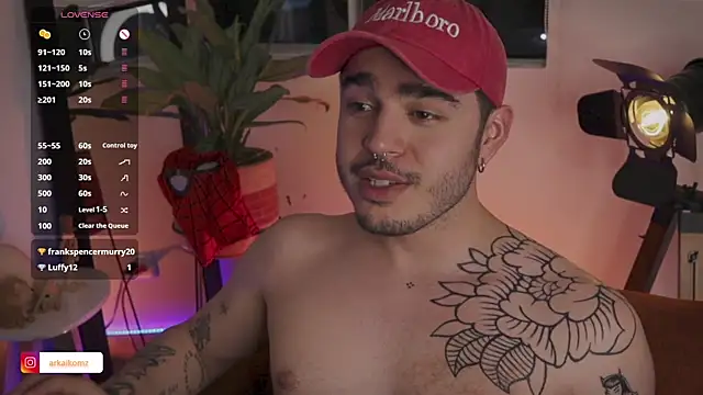 Snapshot of Arkaikomz chatting on February 23, 2025, 1:57 am Arkaikomz online show from February 23, 2025, 1:57 am