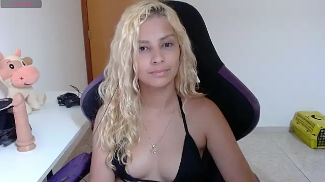 jujubinhahot online show from January 25, 2025, 9:04 am