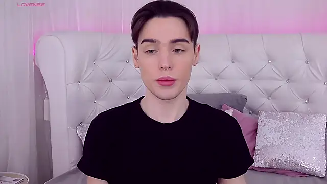 Snapshot of RobbyCharming chatting on March 23, 2025, 1:31 am RobbyCharming online show from March 23, 2025, 1:31 am