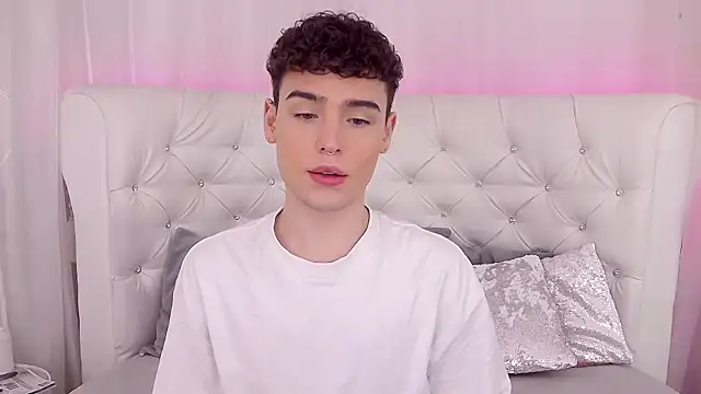 Snapshot of RobbyCharming chatting on September 12, 2025, 3:50 am RobbyCharming online show from September 12, 2025, 3:50 am