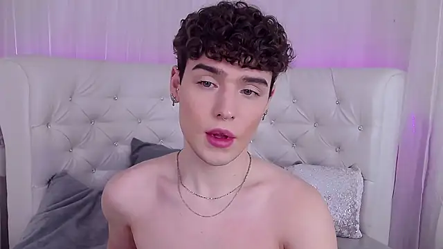 Snapshot of RobbyCharming chatting on November 29, 2025, 4:04 am RobbyCharming online show from November 29, 2025, 4:04 am