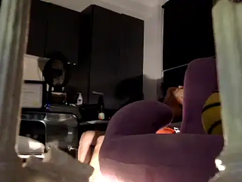 Snapshot of OSIRlS chatting on February 20, 2025, 4:57 pm OSIRlS online show from February 20, 2025, 4:57 pm