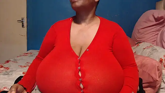 CUTEFIRMMELONSS online show from October 4, 2025, 8:29 pm