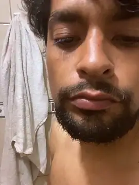 Snapshot of thegoldensexting420 chatting on September 19, 2025, 12:45 am thegoldensexting420 online show from September 19, 2025, 12:45 am