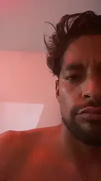 Snapshot of thegoldensexting420 chatting on November 10, 2025, 12:20 am thegoldensexting420 online show from November 10, 2025, 12:20 am