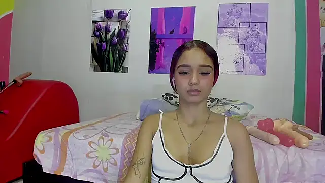 Snapshot of MarianaManzur chatting on February 3, 2025, 5:24 pm MarianaManzur online show from February 3, 2025, 5:24 pm