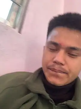 Hullax online show from February 16, 2026, 2:51 am