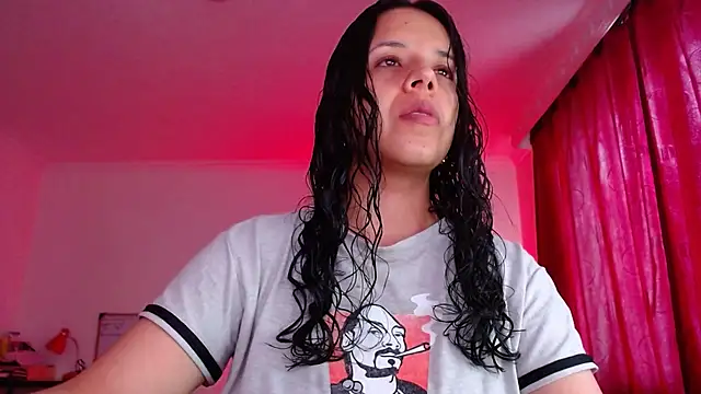 Snapshot of VALERY_MEER chatting on March 3, 2026, 12:44 pm VALERY MEER online show from March 3, 2026, 12:44 pm