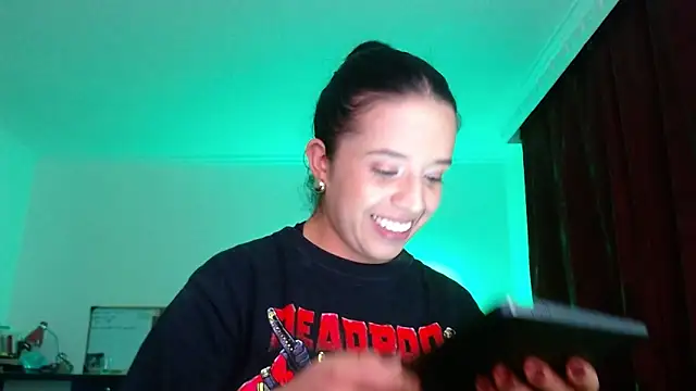 Snapshot of VALERY_MEER chatting on March 13, 2026, 1:23 am VALERY MEER online show from March 13, 2026, 1:23 am