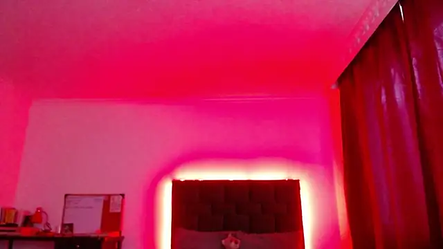 Snapshot of VALERY_MEER chatting on March 30, 2026, 11:44 am VALERY MEER online show from March 30, 2026, 11:44 am