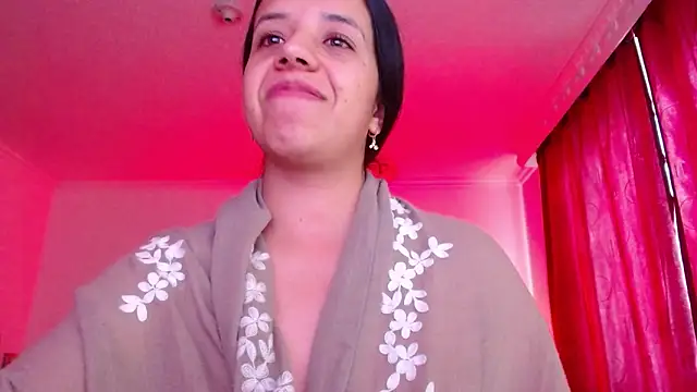 Snapshot of VALERY_MEER chatting on April 21, 2026, 12:00 pm VALERY MEER online show from April 21, 2026, 12:00 pm